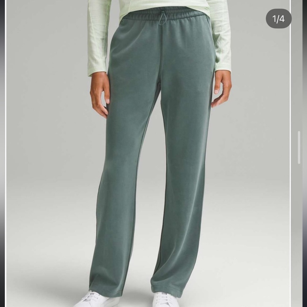 RARE Lululemon Dark Forest Green Softstreme Pants *Regular Length Size 6